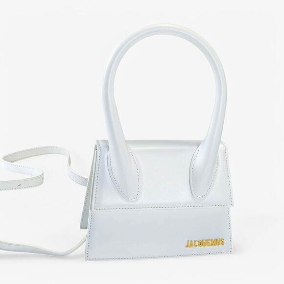 Jacquemus Women's Mini Bag Le Chiquito White Leather Top Handle Compact Style - Picture 1 of 8
